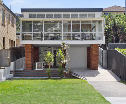 Facade 46 Kooloora Ave, Freshwater.jpg