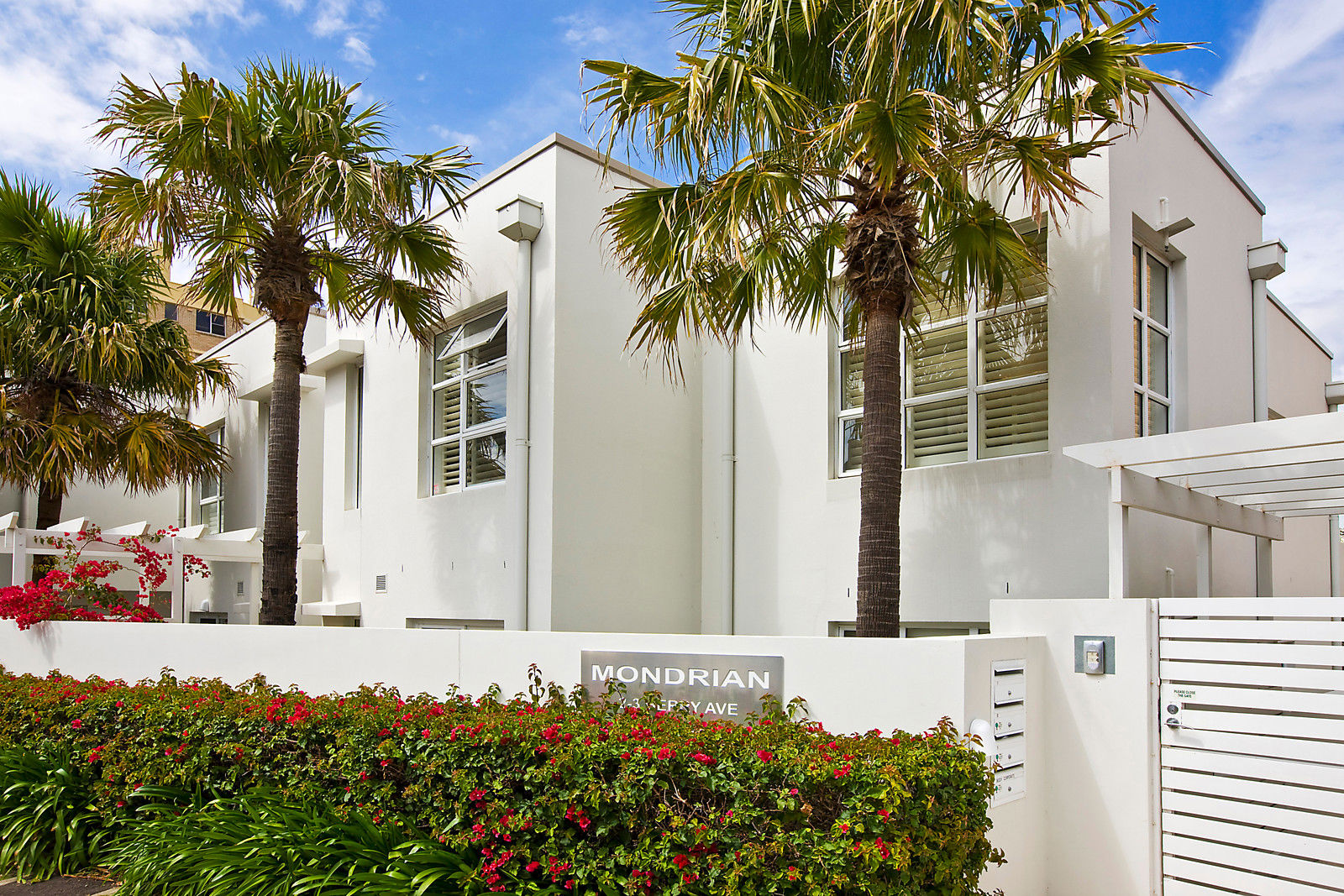 2/2 Berry Avenue