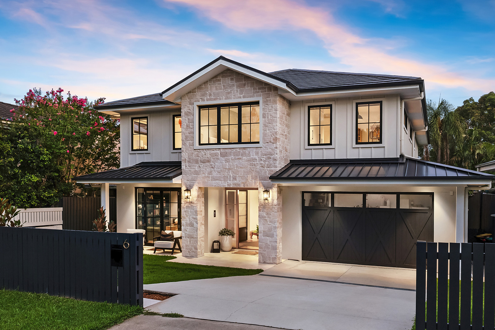 6 Kamiri Street, Seaforth featured