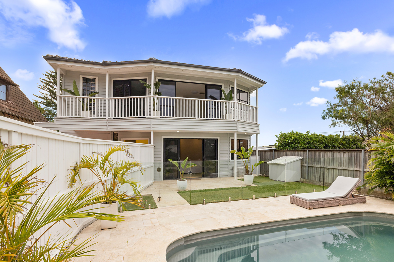 97 Soldiers Avenue, Freshwater featured