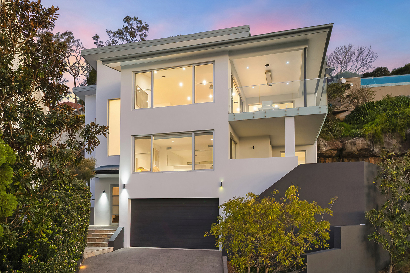 68 Seaforth Crescent, Seaforth featured