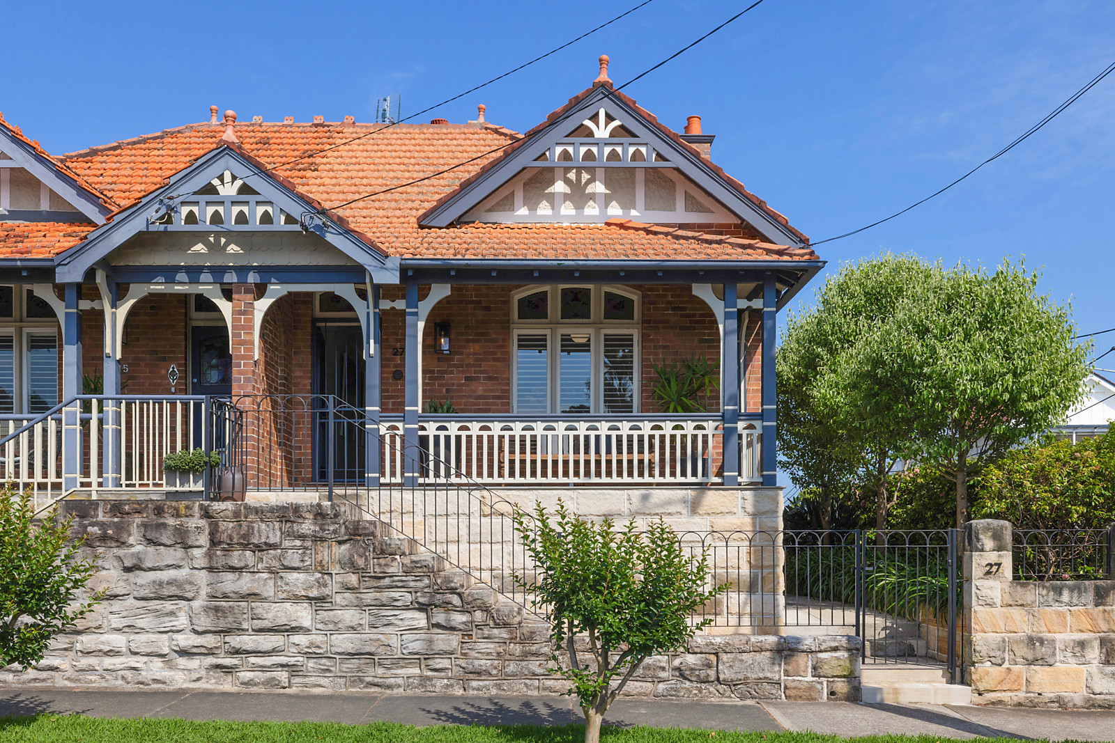 27 Quinton Road, Manly featured