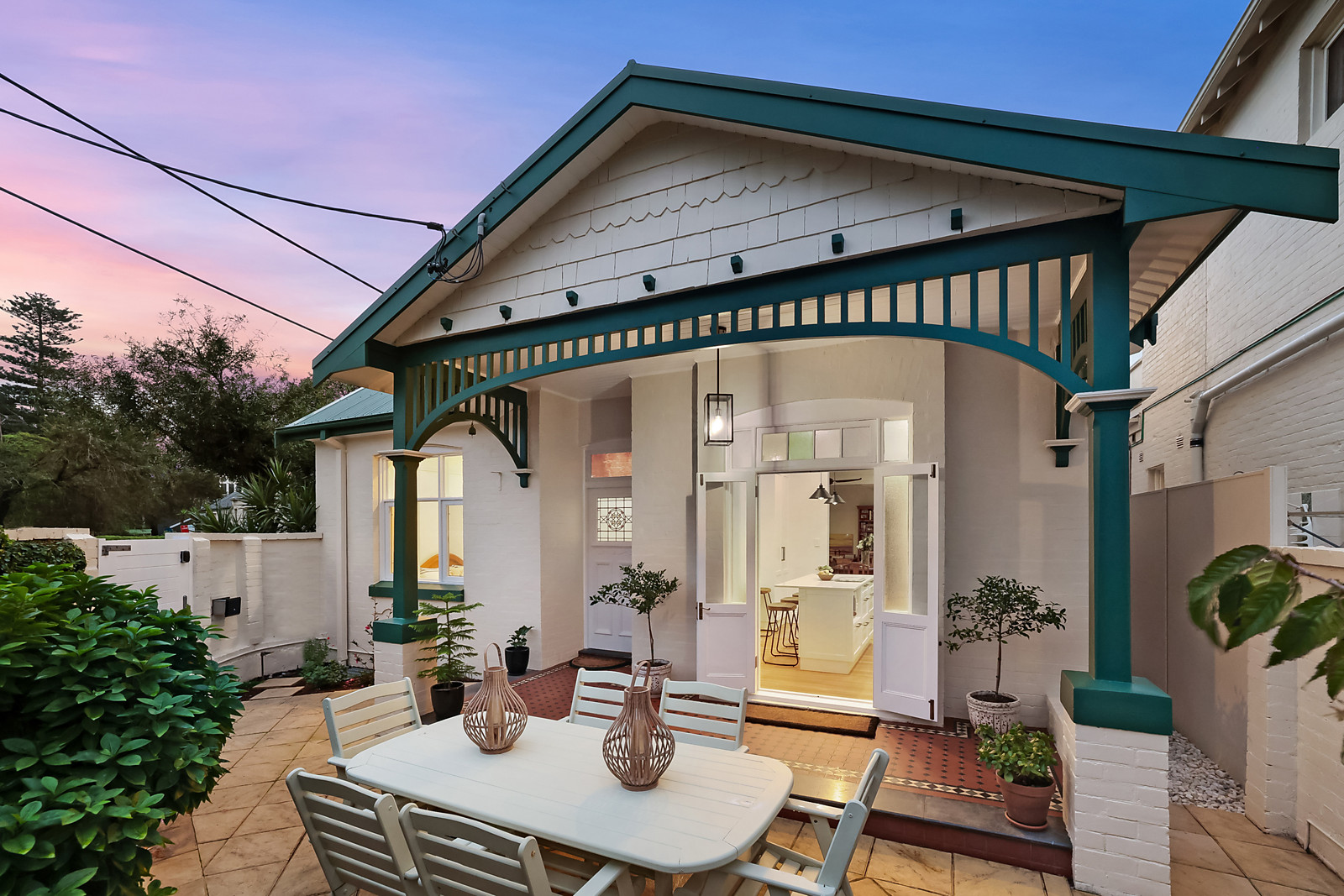 14 Pine Street, Manly featured