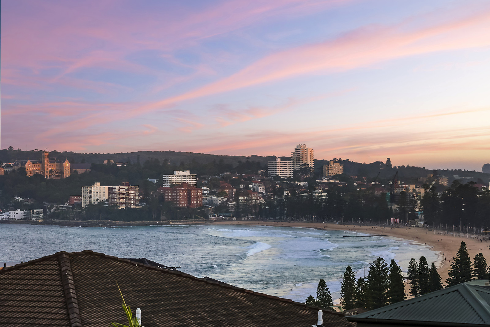 1/55 Crown Road, Queenscliff featured