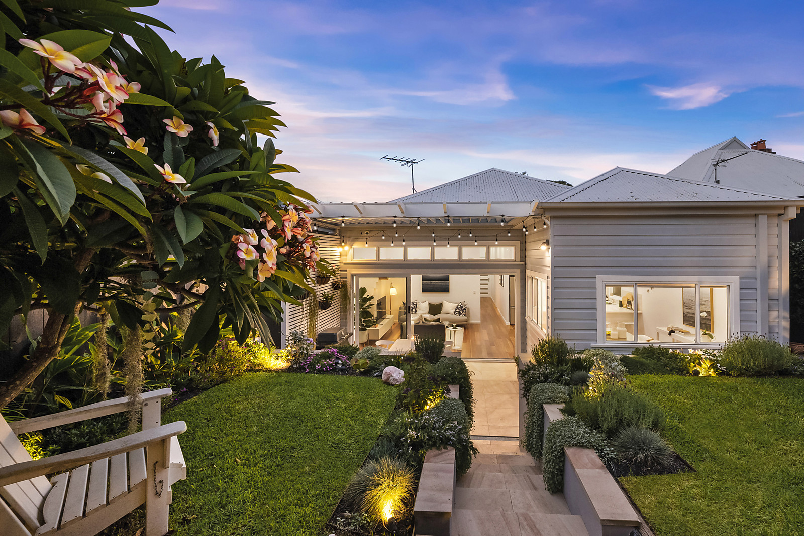 9 Arthur Street, Fairlight featured