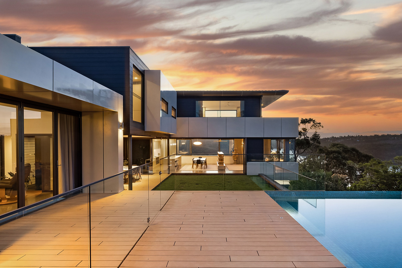 41D Castle Circuit, Seaforth featured