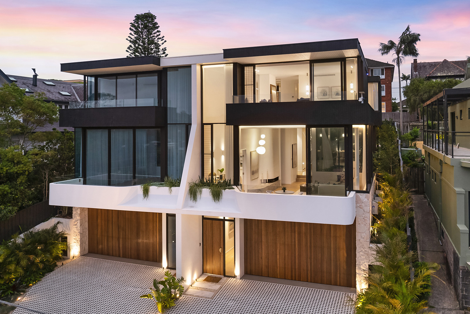 18 Willyama Avenue, Fairlight featured