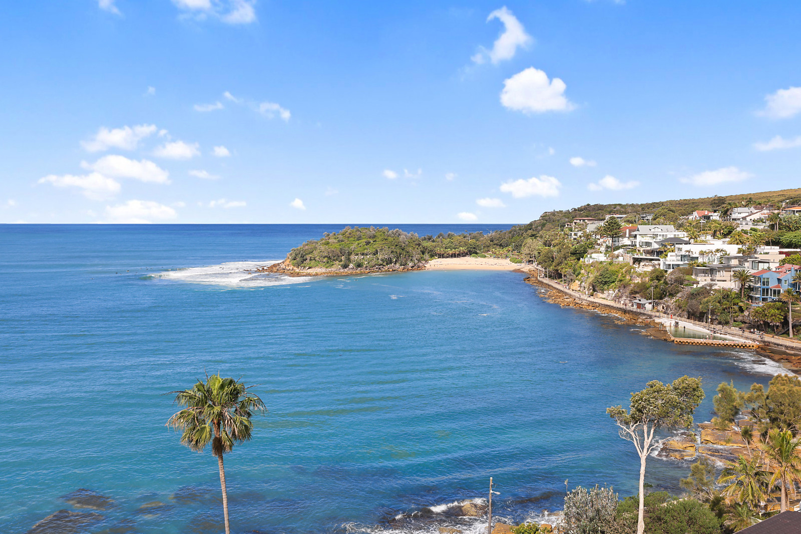 16/122 Bower Street, Manly featured
