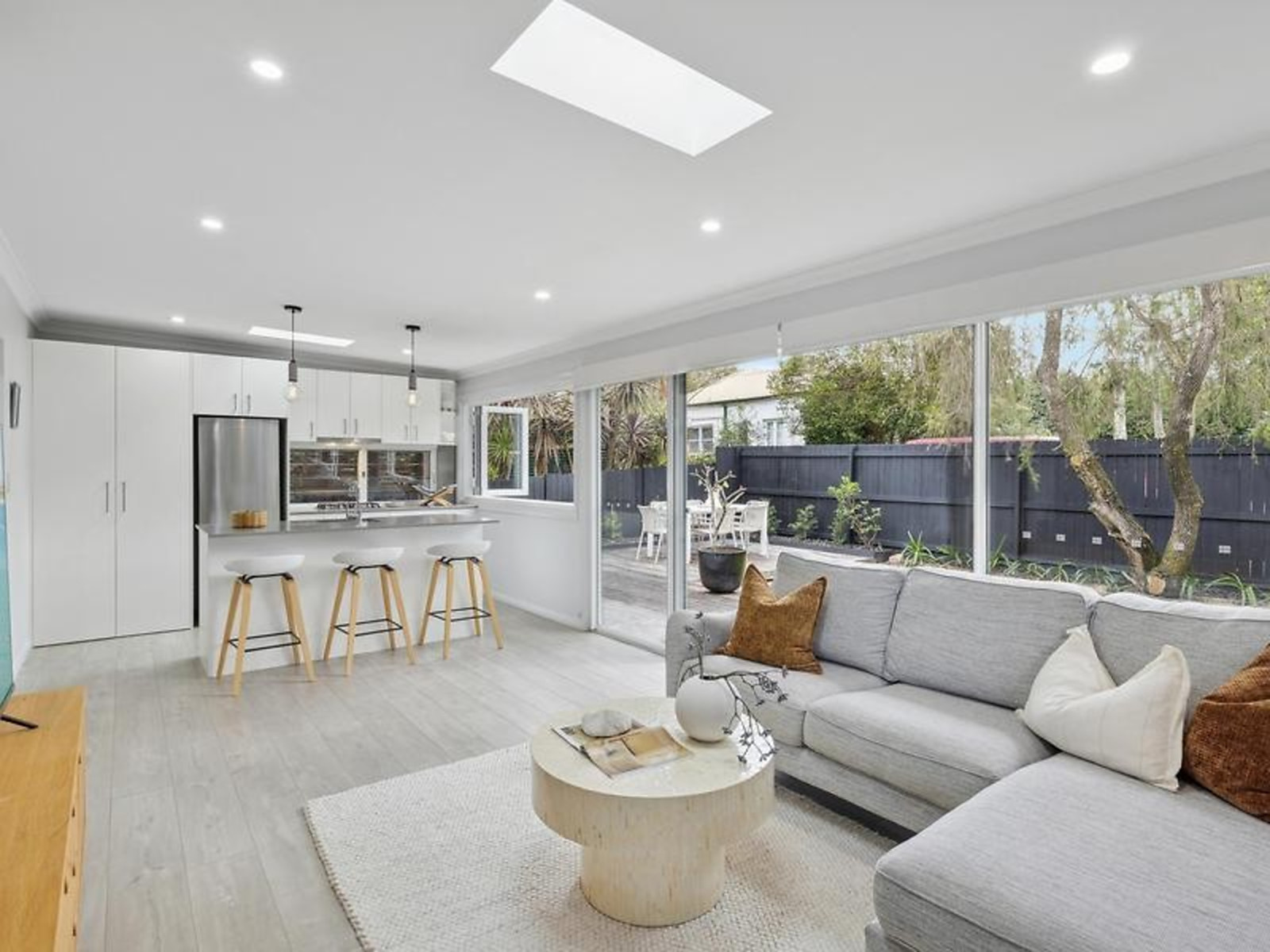 Premium60752905.jpg