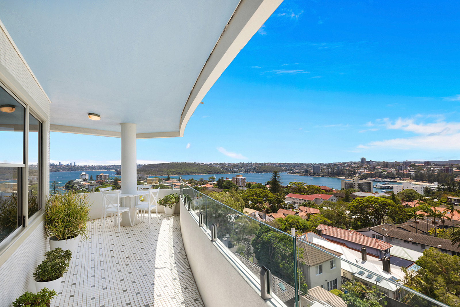 9/104 Darley Road, Manly featured